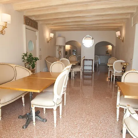 Fra Lorenzo - Apartment Verona